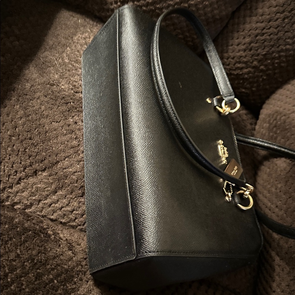 COACH PURSE - Picture 6 of 7